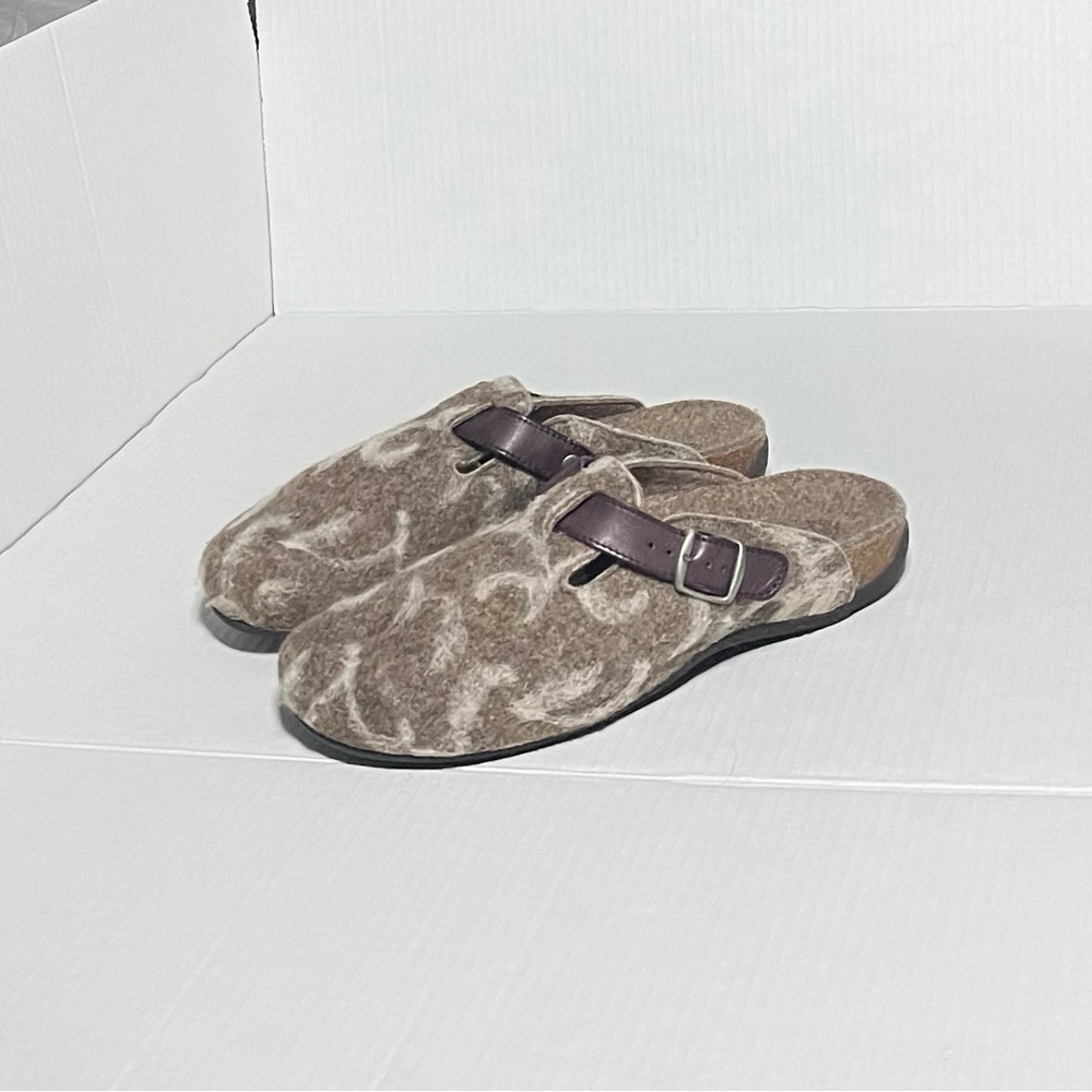 Dr. Andrew Weil Wool Clogs - Picture 2 of 12